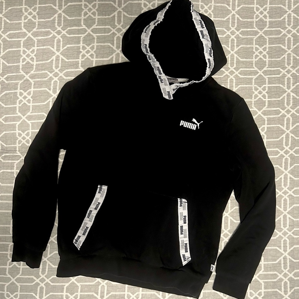 Puma Black Hoodie with White Trim Logo Woman’s Medium - Cotton
